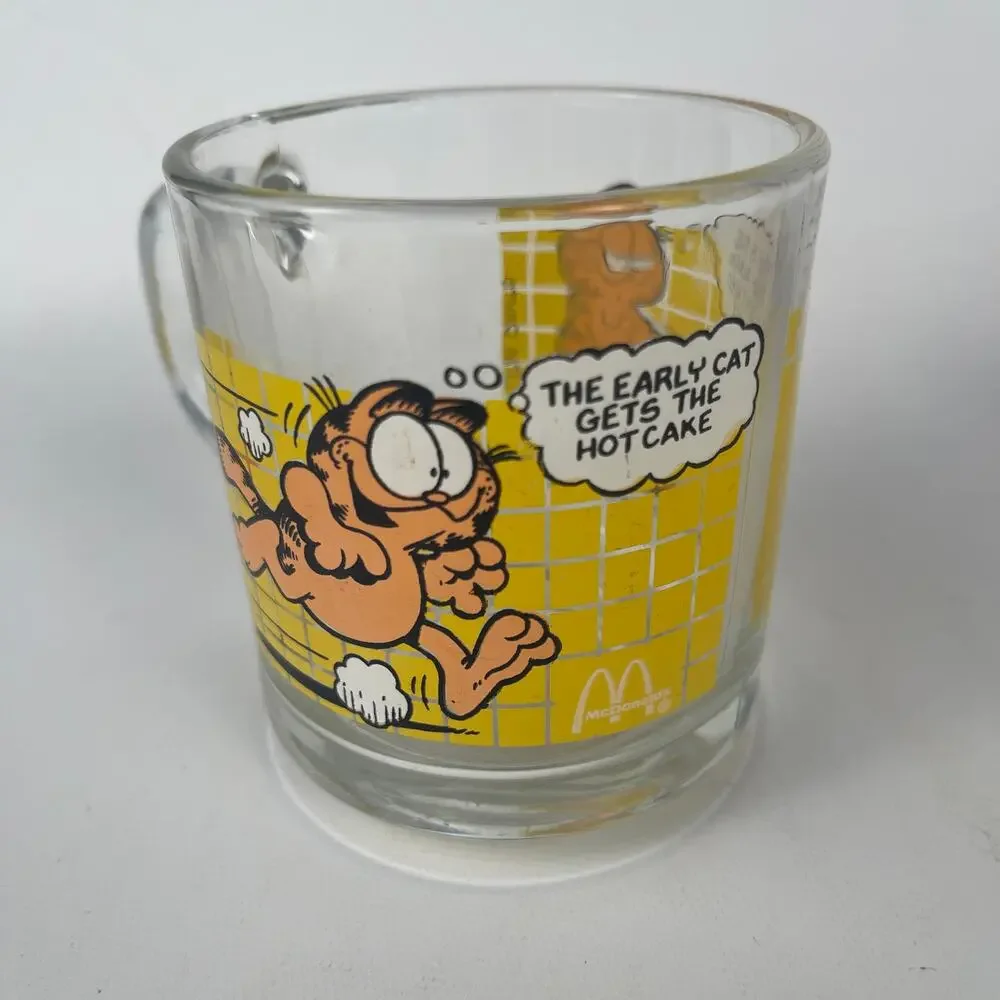 Vintage Collectable Decorative Garfield 8 oz Glass Mugs; Lot of 3